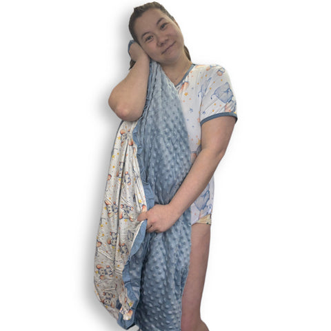 Royal Elephant Snuggle Blanket Large second image